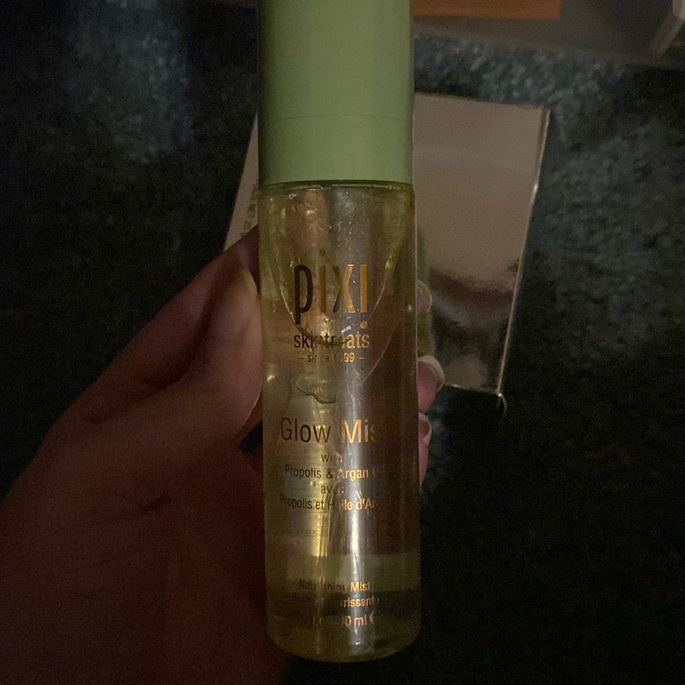 Pixi skin treats Glow Mist